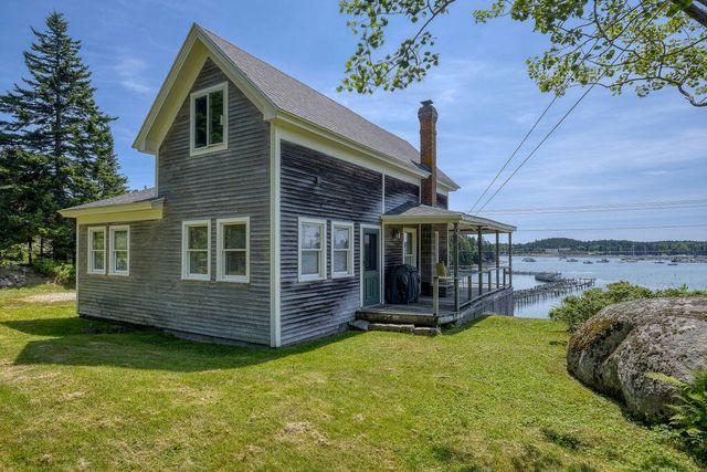 $495,000 | 83 Green Head Road | Stonington