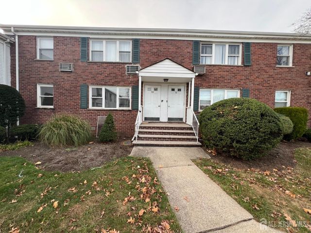 $2,300 | 10 Garfield Park, Unit A | Menlo Park-Valentine