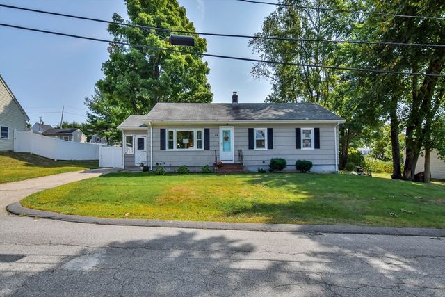 $439,900 | 64 Greenlawn Avenue | Mount Washington