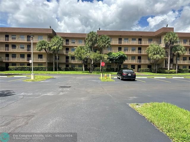 $2,000 | 3121 Northwest 47th Terrace, Unit 314 | Lauderdale Lakes West Gate