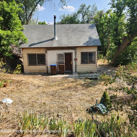 $250,000 | 327 East 3rd Street | Rifle Proper