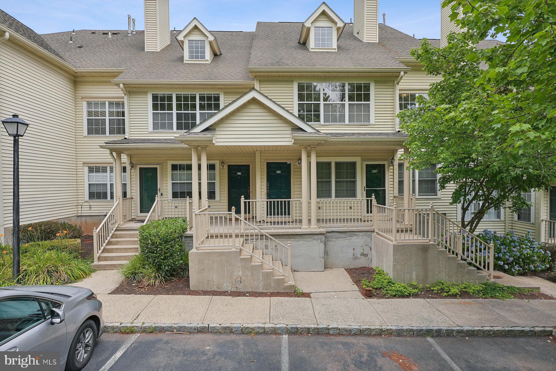 front view of house with a yard