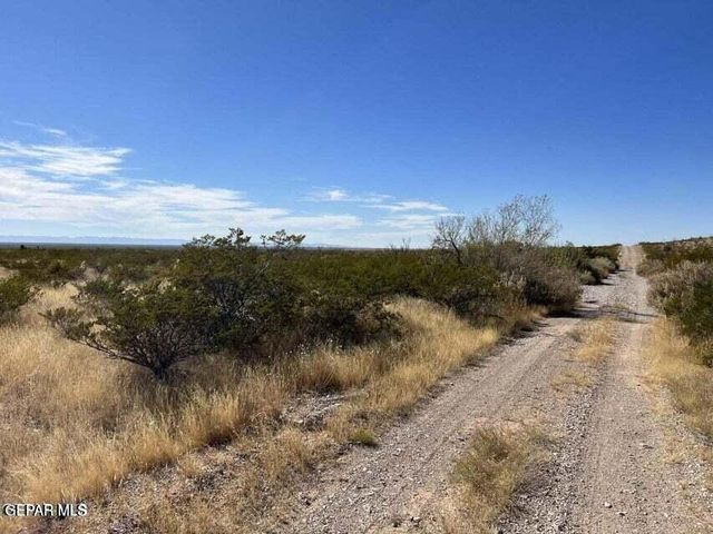 $15,000 | 6 Sec 31 T & P Of Pacerl 2 Sierra Blanca Tx 79851