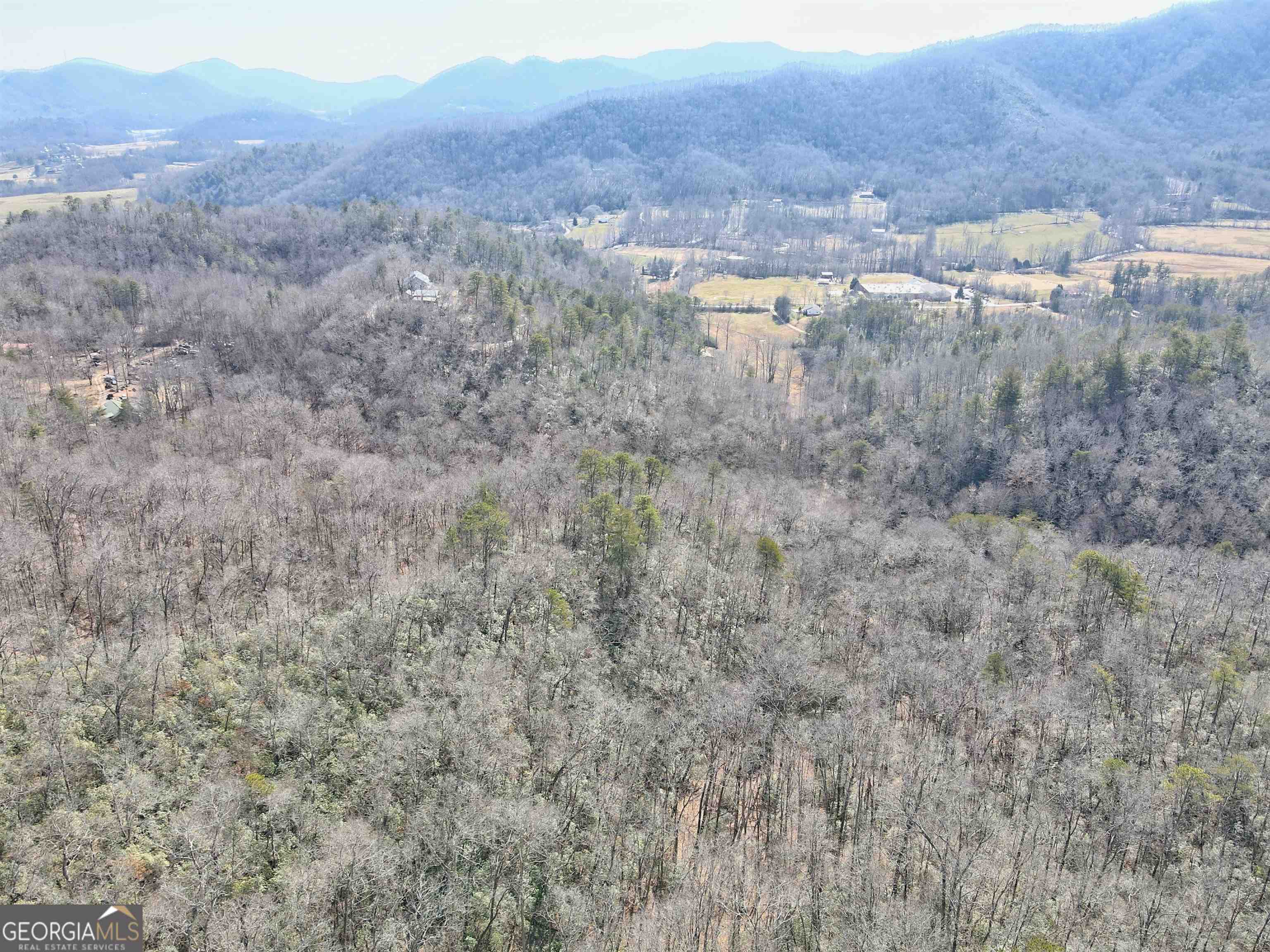 a view of a dry grass field