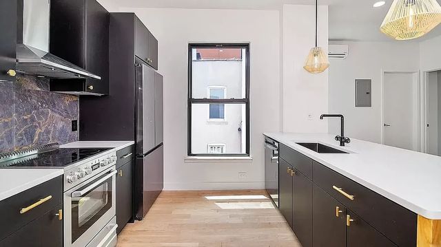 $3,600 | 25-11 34th Street, Unit 1G | Astoria