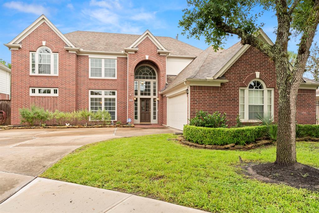 Welcome to 1810 Wild Violet Ct in Sugar Land