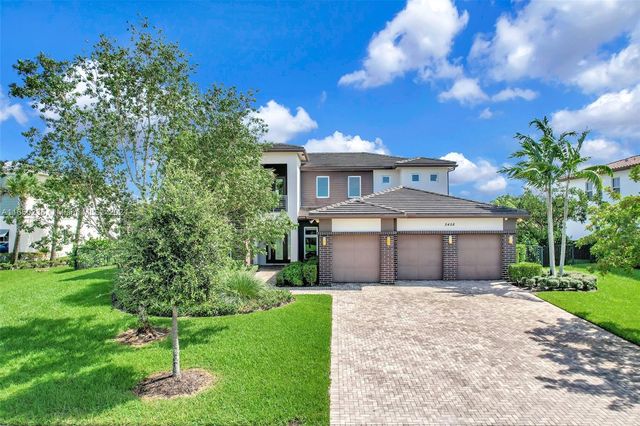 $2,475,000 | 5458 East Stillwater Shores Drive | Davie