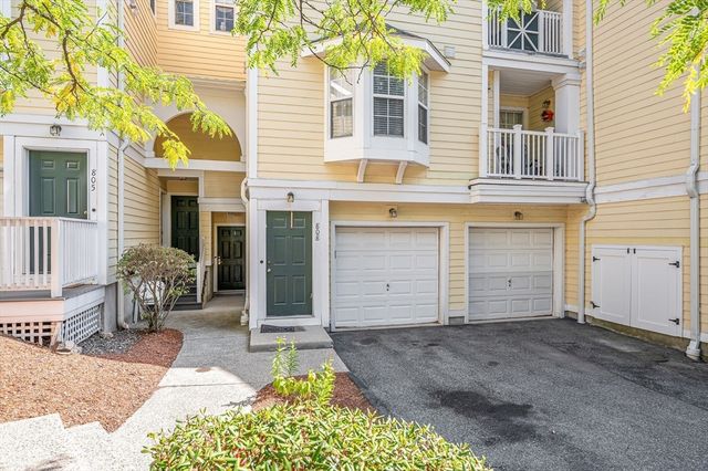 $3,200 | 807 Gazebo Circle, Unit 807 | Reading