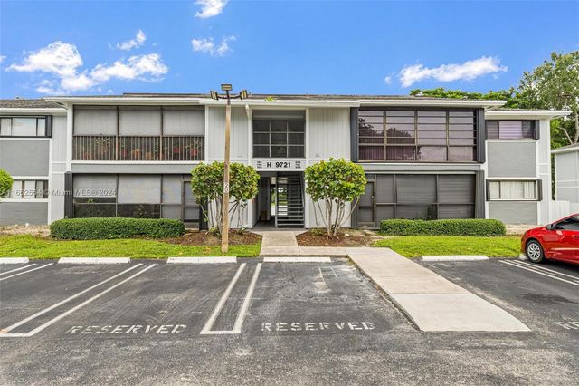 $320,000 | 9721 Hammocks Boulevard, Unit 108 | The Hammocks