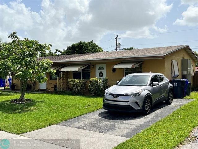 $2,100 | 1956 Southwest 67th Terrace, Unit 1956 | Broadview Country Club Estates