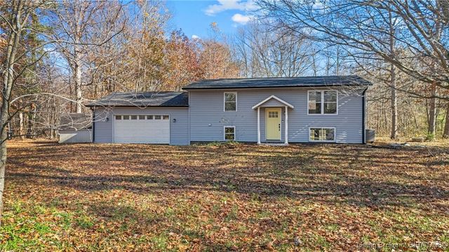 $219,900 | 7166 Lake Villa Road | Johnson Township - Scott County