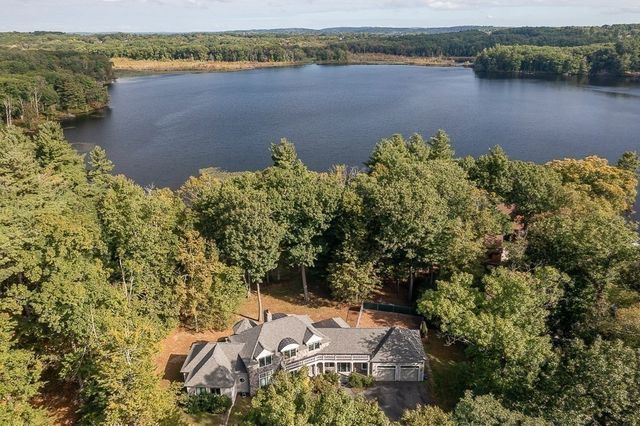 $1,395,000 | 18 Lily Pond Road | West Boxford