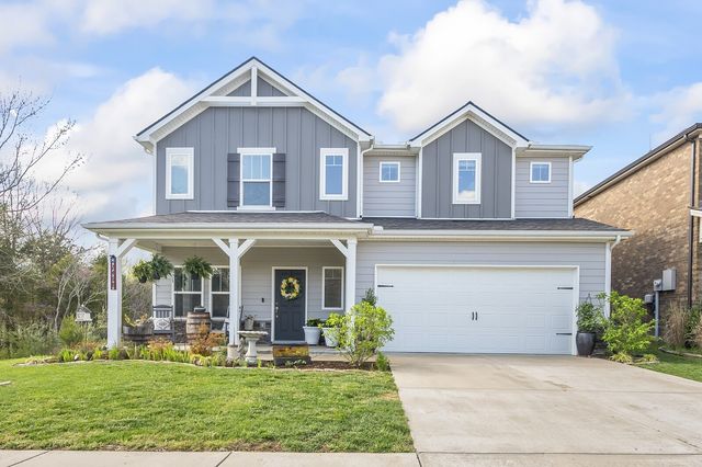 $469,800 | 2468 Prairie Hill Drive | Clover Glen