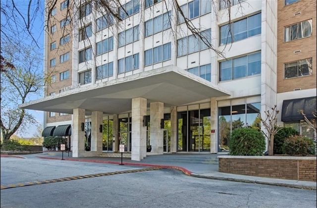 $199,000 | 215 Piedmont Avenue Northeast, Unit 1805 | Peachtree Center