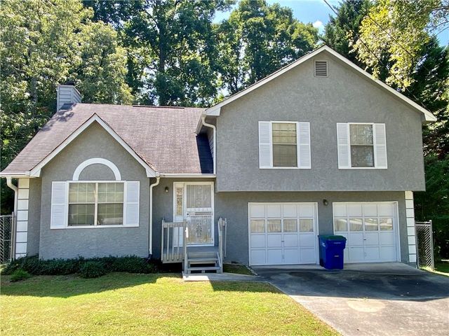 $224,000 | 3505 Estate Lake Drive | South Fulton