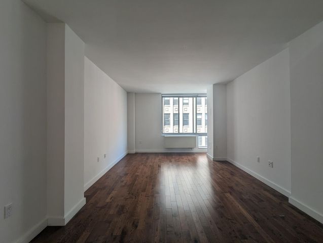 $4,657 | 260 West 26th Street, Unit 6M | Chelsea