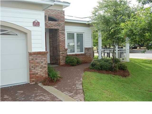 $1,995 | 115 Beal Parkway, Unit F | Beal Parkway