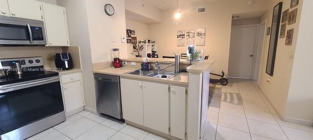 $2,600 | 7240 Northwest 114th Avenue, Unit 205 | Doral