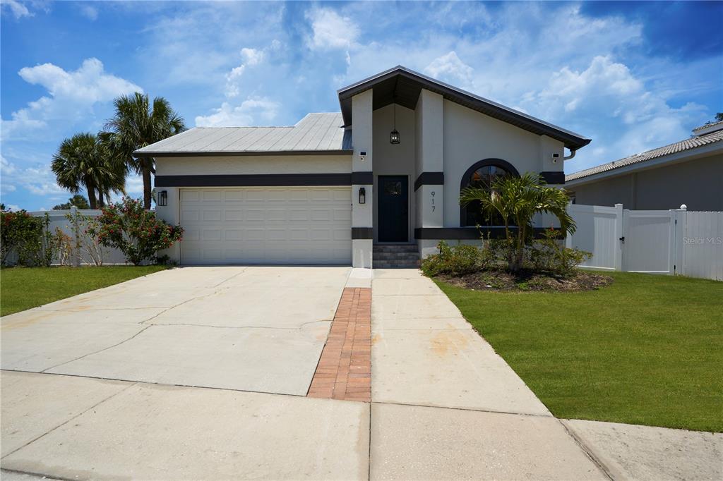 a front view of house with yard