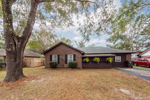 $325,000 | 114 Gator Drive | Forest Lawn