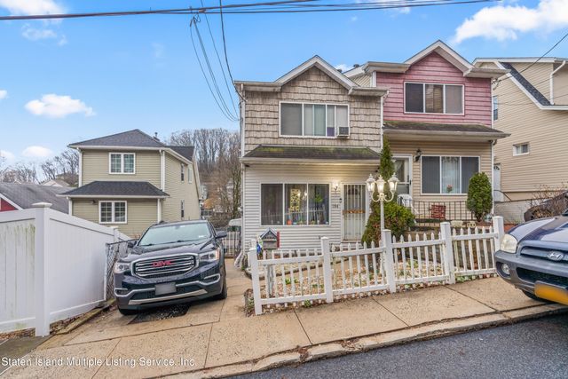 $618,800 | 184 Hillside Avenue | Grymes Hill