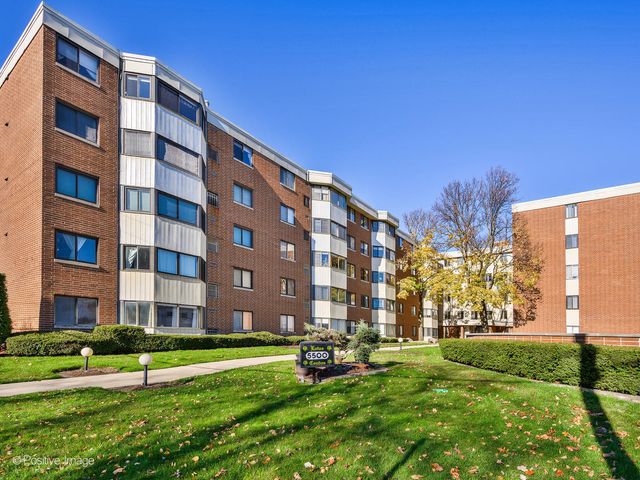 $254,900 | 5500 Lincoln Avenue, Unit 210E | Morton Grove