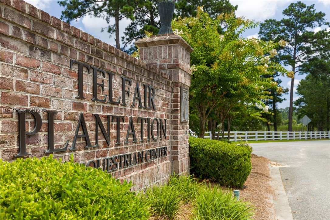 Telfair Plantation's entrance sign monument before