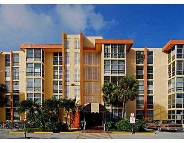 $2,400 | 210 172nd Street, Unit 329 | Sunny Isles Beach