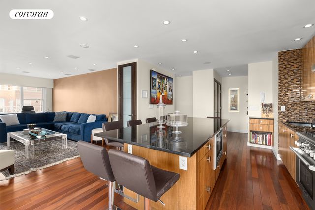 $999,000 | 370 East 76th Street, Unit B1705 | Lenox Hill