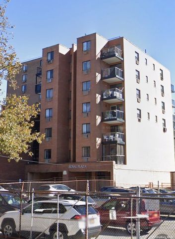 $648,000 | 144-68 38th Avenue, Unit 703 | Murray Hill - Flushing