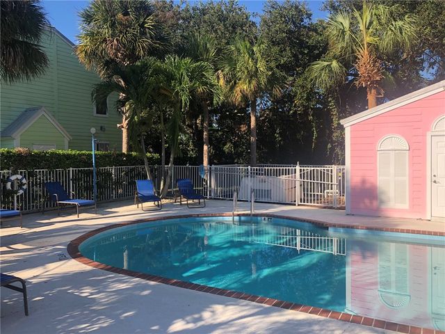 $1,700 | 1135 3rd Avenue, Unit 101 | Vero Beach South