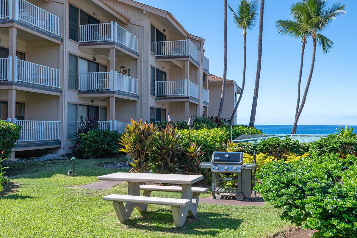 Located on the Second level of Building 3, you'll enjoy the gorgeous views and ocean breezes.