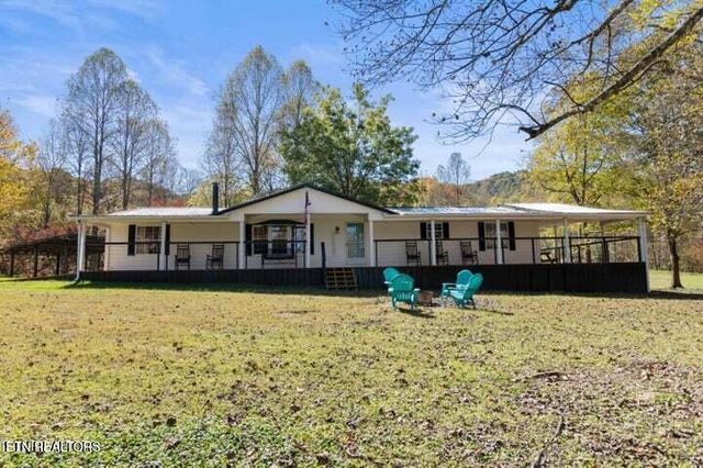 $430,000 | 4601 White Oak Road