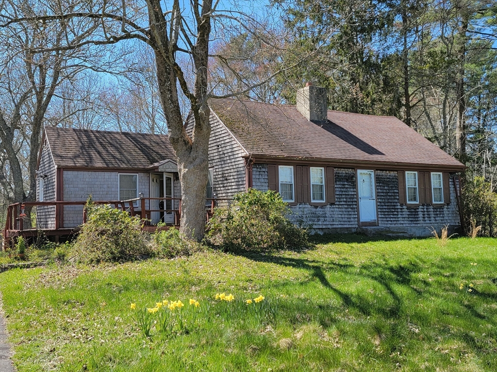 a view of a house with garden