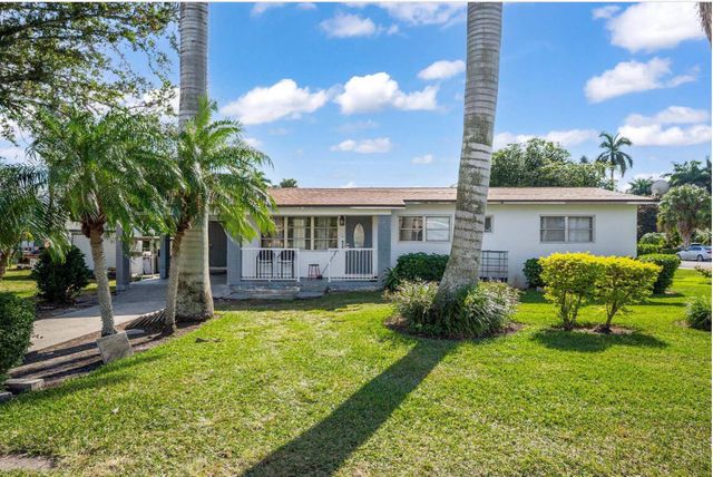 $299,000 | 754 Fern Street | Okeelanta