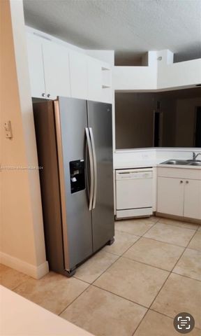 $3,000 | 10750 Northwest 66th Street, Unit 309 | Doral Isles