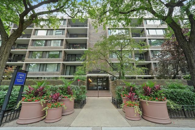 $4,500 | 1555 North Sandburg Terrace, Unit 401K | Kilmer House