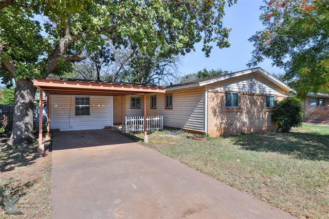 $160,000 | 2942 South 28th Street | Red Bud Area