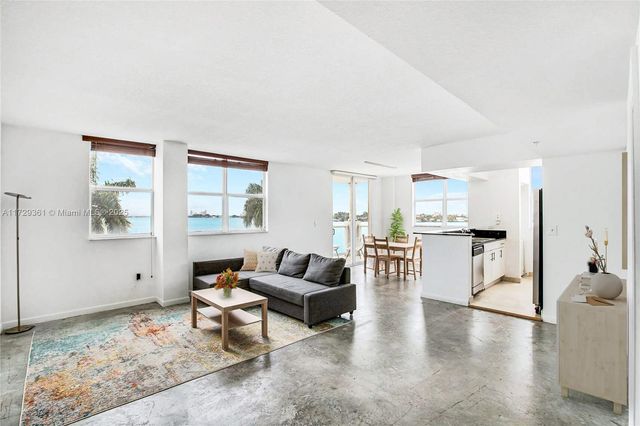 $530,000 | 1625 John F Kennedy Causeway, Unit 503F | Treasure Island