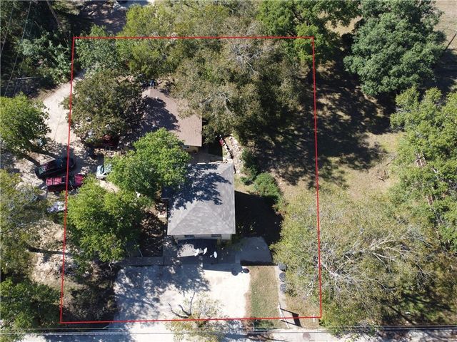 $299,900 | 706-708 Commerce Street | Milam-Jones