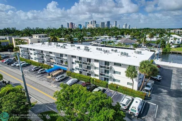 $374,000 | 1475 Southeast 15th Street, Unit 209 | Harbordale