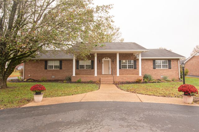 $439,000 | 1704 South Cannon Boulevard | Shelbyville