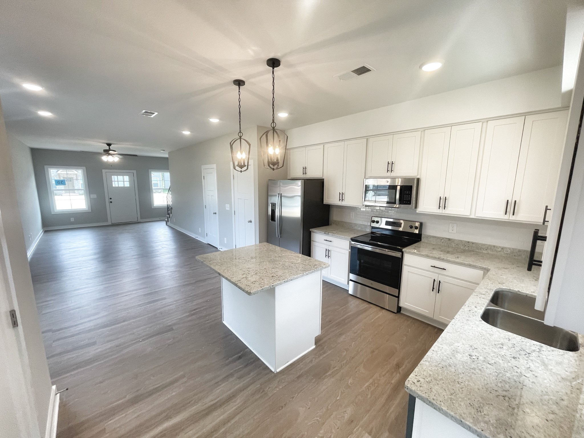 Countertop Cabinets in the Kitchen - The Honeycomb Home