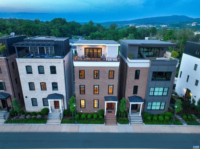 $1,699,000 | 1075 East Water Street | Martha Jefferson