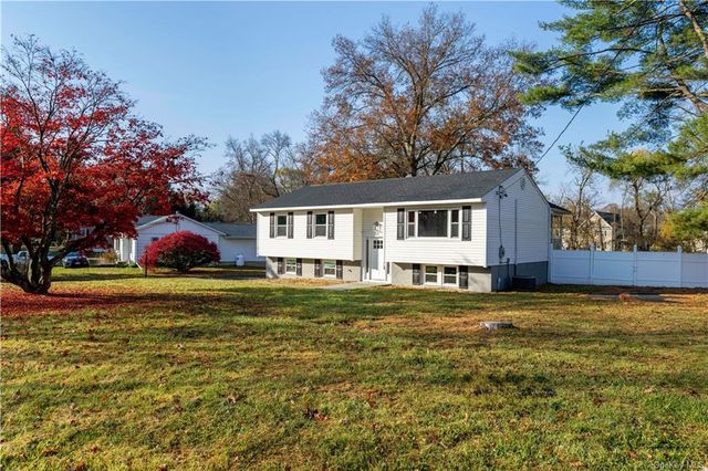 $489,000 | 33 Whiteford Drive | Pleasant Valley Hamlet