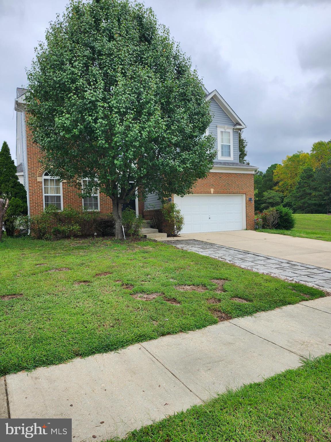 a front view of house with yard