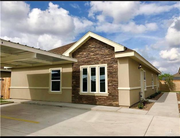 $485,000 | 402 Newport Avenue | Edinburg