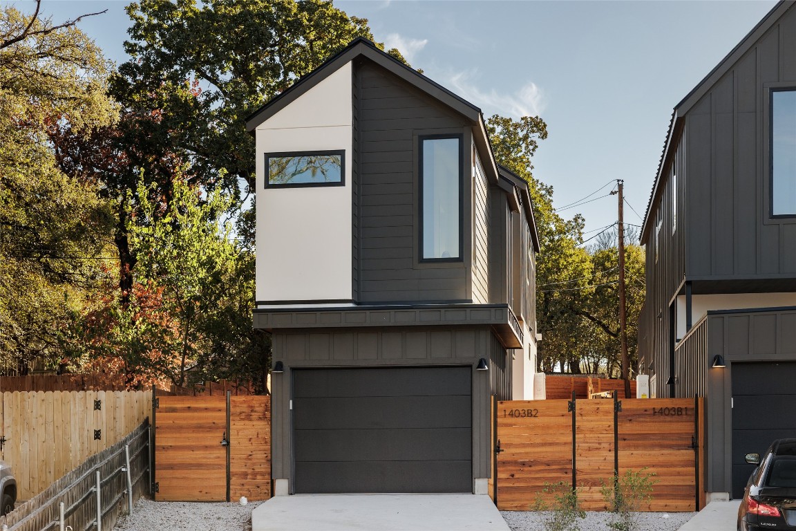 a view of house with a outdoor space