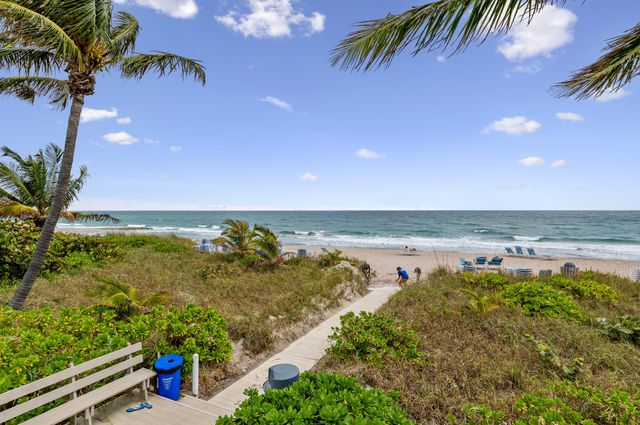 $1,120,000 | 4748 South Ocean Boulevard, Unit 306 | Highland Beach