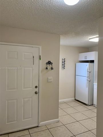 $2,600 | 15701 Southwest 137th Avenue, Unit 204